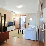 Comodhouse 아파트 *