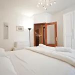 Comodhouse Apartament Bari