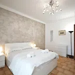 Comodhouse * Bari