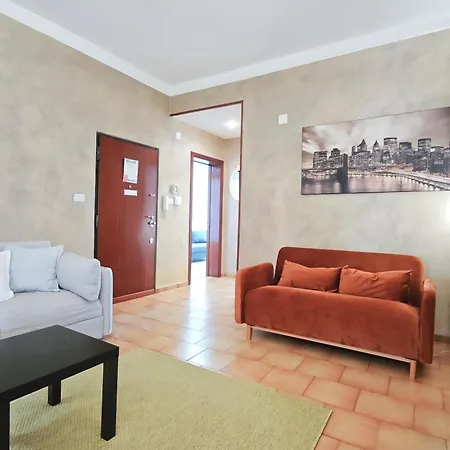 Comodhouse Apartment