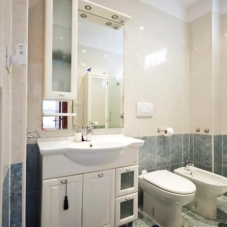 Comodhouse Apartment